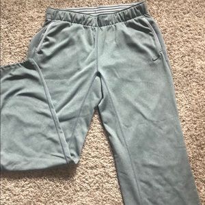 Nike sweatpants - Full length - Great condition!